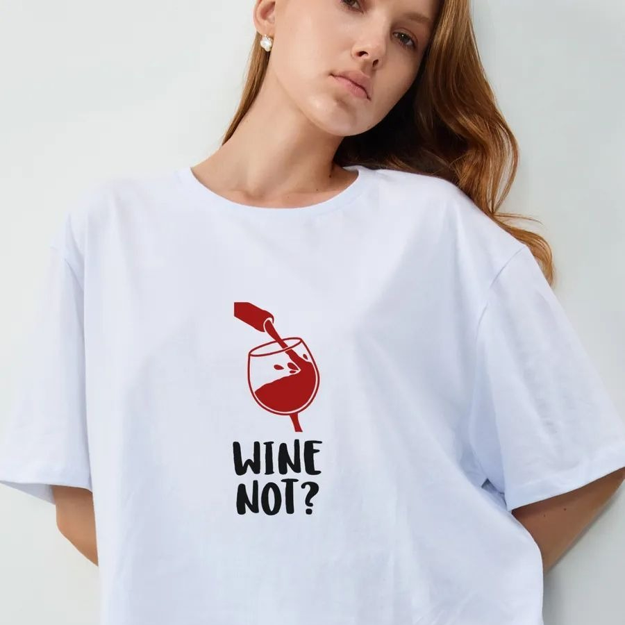 Camiseta Feminina Divertida pa - Wine Bottle Size avaliação e preço